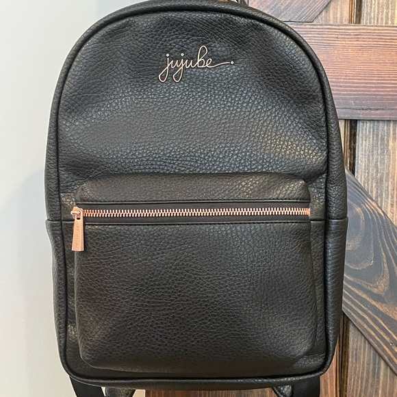 Jujube Ever Backpack - Picture 1 of 7